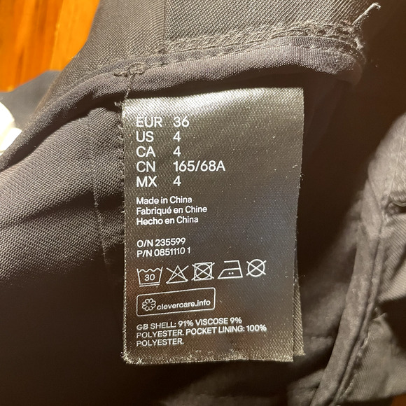 H&M Black High Waist Belted Paperbag Cargo Pants - Women size 4 - Office wear - Picture 7 of 8